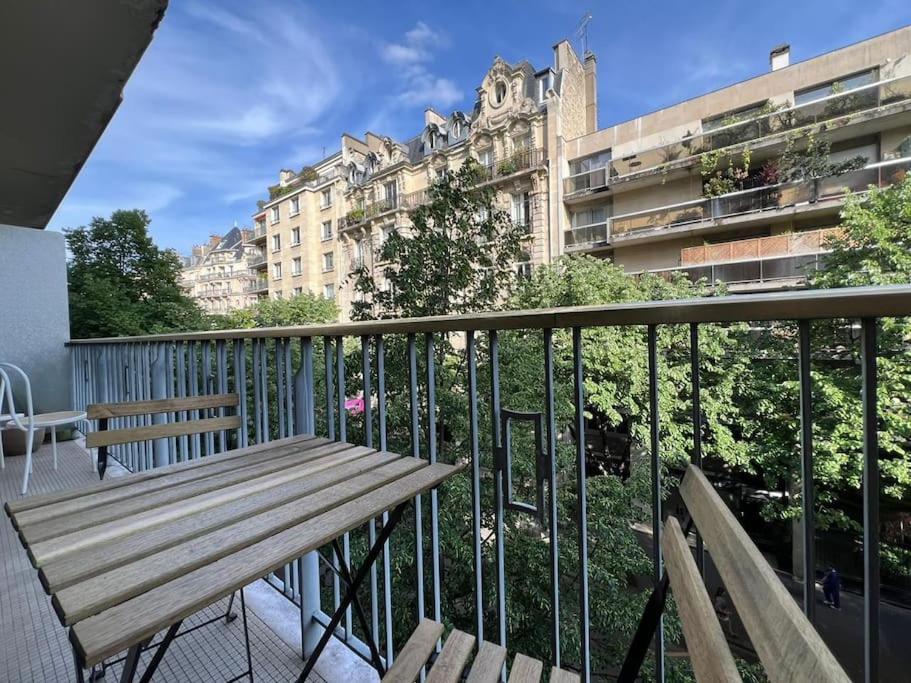 Apartment Parisian Charm Close Trocadero Paris